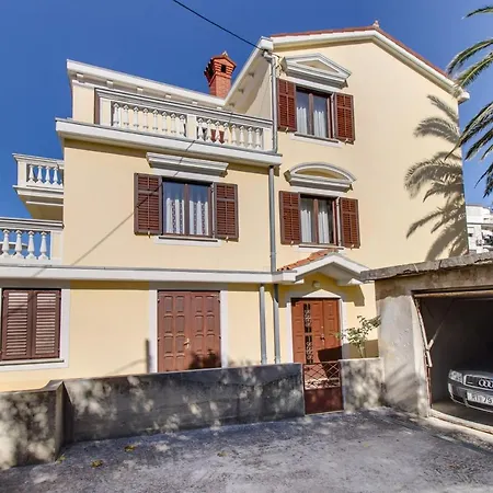 By The Sea Appartement *